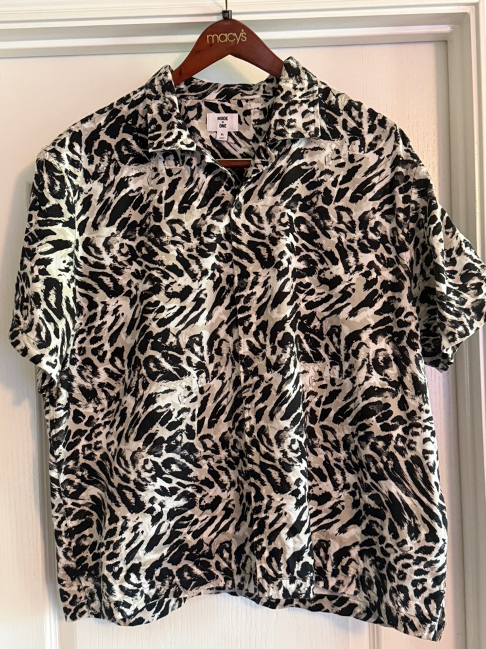 Mode of One Black & White Animal Print Short-Sleeve Shirt size XL